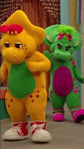 La Canción de la Fiesta! | Barney en Español #shorts