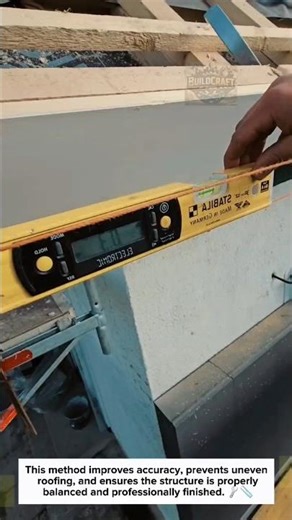Perfect Roof Alignment with Digital Level Tool #construction #roofing #tools