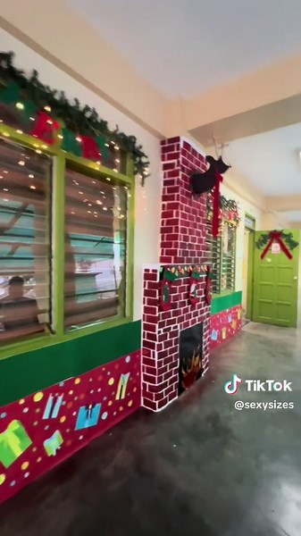 Classroom Christmas Decor Ideas for Teachers