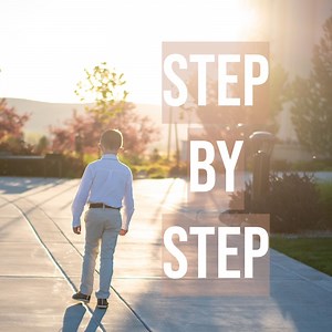 Step by Step - Angie Killian: Song Lyrics, Music Videos & Concerts