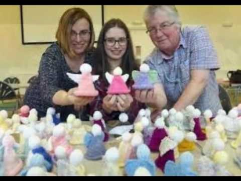 Knitted angels