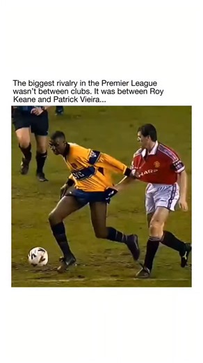 Alien 10 Football on Instagram: "Roy Keane and Patrick Vieira were part of one of the greatest rivalries in Premier League history, symbolizing the intense battles between Manchester United and Arsenal during the late 1990s and early 2000s. As dominant captains and defensive midfielders, they were known for their aggressive and physical clashes on the pitch. One of the most famous moments of their rivalry was the heated tunnel incident at Highbury in 2005, where tensions exploded before the matc