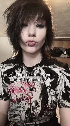 Understanding Snake Bites Piercing: Emo Aesthetic Guide