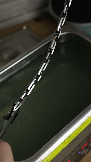 The fastest way to clean silver jewelry