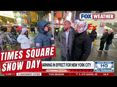 Live From New York City's Times Square As Strong Winter Storm Brings Snow To The Big Apple