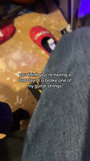 Replacing Broken Guitar Strings: A Musician's Guide