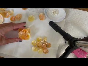 How to craft a flower out of shells