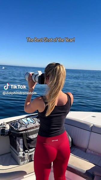 This girl don’t miss!🤯! This is the best breach shot we’ve ever captured with Gone Whale Watching in San Diego today! Unbelievable @ericasackrison! #viral #whale #sandiego #oceanlife #wildlife