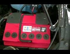 Batteriesäure in der Autobatterie - so messen Sie die Säuredichte