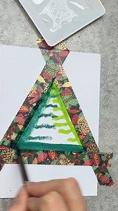 Tim Holtz Distress Crayons and Ranger Embossing make quick, easy and beautiful Christmas DIY cards | Shabby Chic Vintage Vanlife Chicks