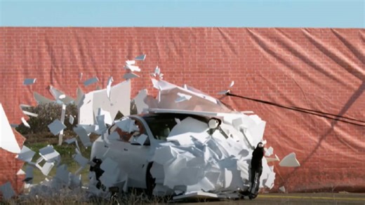 Tesla Autopilot Fails, Smashes Through A Road Block? New Test Exposes Tesla's Weakness - News24