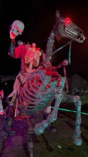 You Won’t Believe This Headless Horseman ANIMATRONIC!