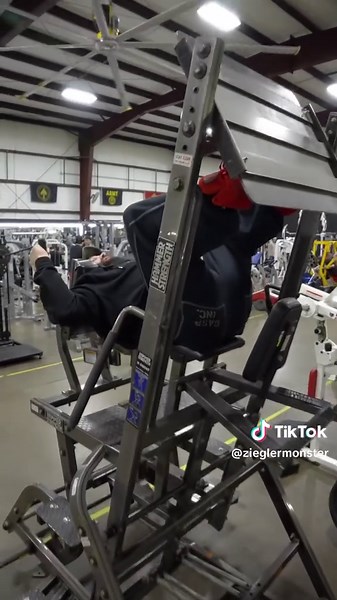 Today we’re taking on one of the rarest, biggest, most awesome leg machines ever built — the Hammer Strength H-Squat, better known as “Legasaurus.” 🦖 We found this monster at Hybrid Strength & Fitness (Tipp City / Dayton area, Ohio) while filming our upcoming episode of Guest Pass This thing is over 10 feet tall, takes up half the room, and Hammer only made a few hundred of them. It’s rumored fewer than 300 still exist, which is why gyms treat it like a museum piece and you should lose your min