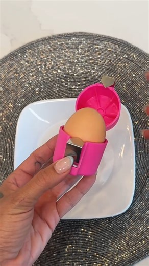 No mess egg cracker 🎬 This video was produced by Network Media and Zoey and Tom | Rick Lax