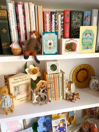 Looking back on a year of magical paper art ✨🍾 2025 has been a year that I’ll never forget - from finding my creative voice through illustrated paper art, working with so many amazing clients, (including my absolute dream-come-true client! 🏰) and connecting with so many amazingly talented and supportive people on here - all I can really say is thank you from the bottom of my heart 🫶 Wishing you all a safe and happy New Year’s Eve and a wonderful 2026! 🥂 #artist #cottagecore #paperart #fypppp