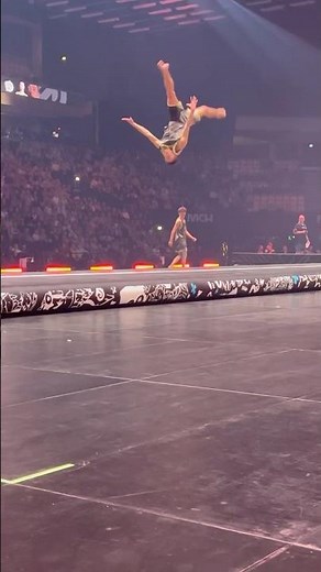 Split legs by Kristof Willerton at Faceoff 2024🔥🔥 #faceoff #airtrack #tumbling #gymnast #flip