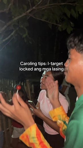 Caroling Tips for Engaging Drunk Audiences