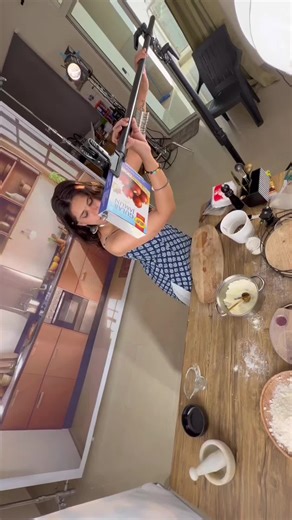 In-Depth Food Review of Tmatoshot's Egg Shot