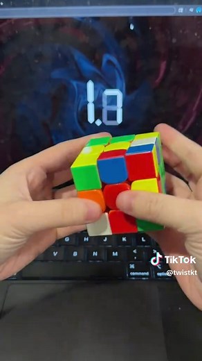 Rubik's Cube Solved in 7.35s Slow Motion (GAN v100 Leap)