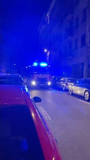 Hundreds of firefighters mobilized for this massive blaze 😱 #rescue #lyon #lights