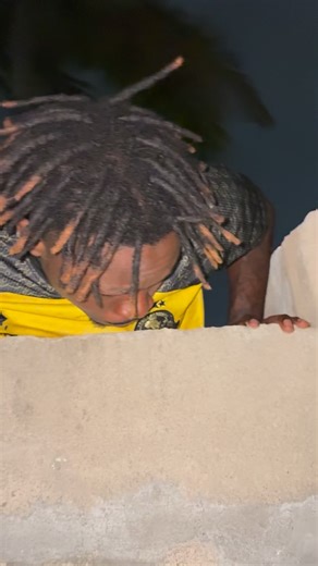 Mr_glass 🍺 on Instagram: "Kwahiyo mtu asiendekushangilia sehemu iliyo tuliaa 🥹🥹😂😂"