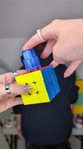 How to Solve a Rubik's Cube Step-by-Step Guide