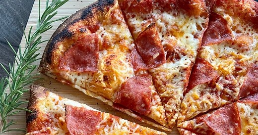 Quick Sourdough Discard Pizza Dough [no yeast]