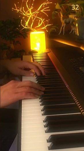 Relax for 1 minute with beautiful piano music 😴💚