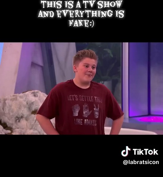 Disclaimer its a tv show and fake equipment! its Lab Rats from Disney xd! this episode was so bad it was funny 😭 I loved how Principal perry picked up that skull and then chase got possesed, after that bree got possesed too. and then adam pretended he was possesed but actually just saved them, but then he ended up taking a needle and falling asleep himself. classical adam😭 this episode was probaly sohard to film because it was funny, behind the scenes is needed #labrats #foryou #disneyxd #fyp 