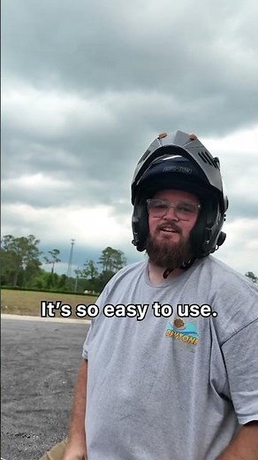 The SoundPro delivers that big headphone-style sound, straight to your helmet.