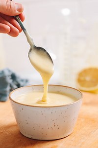 Easy Vegan Hollandaise Sauce