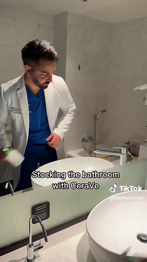 Day at the World Congress of Dermatology with Sarah V