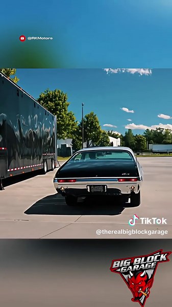 The 1968 Oldsmobile Hurst/Olds shattered GM’s engine restrictions by stuffing a 455-cubic-inch Rocket V8 into a midsize Cutlass, delivering 390 horsepower and 500 lb-ft of torque. Born from a bold collaboration with Hurst Performance, this silver and black muscle icon became a limited-edition legend with just 515 units built. #bigblockgarage #oldsmobile #hurstperformance #cutlass #musclecar