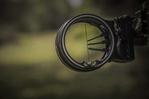 How to Adjust a Bow Sight