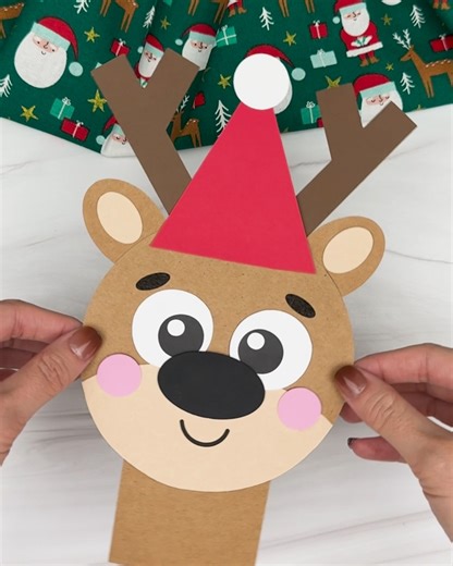 Create a cute reindeer from simple shapes! Printable PDF 👇 | Simple Everyday Mom