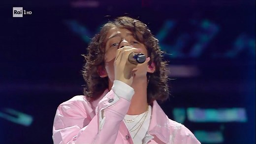 112K views · 5.3K reactions | “Non volano farfalle Non sto più nella pelle Ho perso le emozioni me le ritrovi tu?” L’esibizione integrale è su RaiPlay → https://bit.ly/3AYUncl Sangiovanni Baby #Farfalle #Sanremo2022 | Festival di Sanremo | Facebook