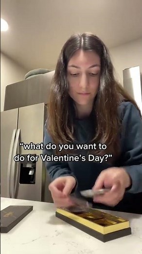 Elevate Your Love Life with Tabs Chocolate: A Gift that Shows You Care