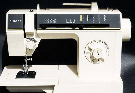 The Singer 6212C Sewing Machine (Review, Manual, Value, Year)