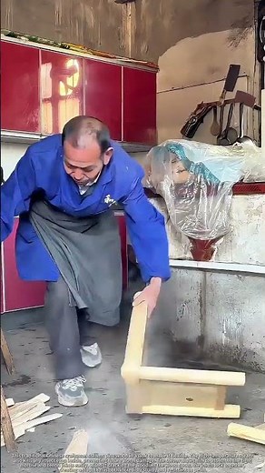 The Wisdom of Steam : How an Old Chinese Craftsman Makes a Stool