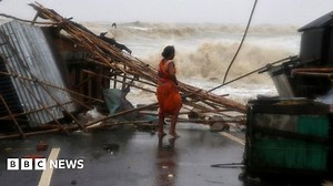 Cyclone Yaas: Severe storm lashes India and Bangladesh