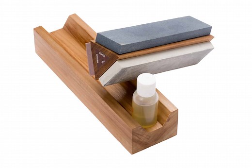 Lubricating A Sharpening Stone: The 12 Do's & Don'ts