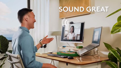 Logitech Brio 100 Full HD 1080p Webcam for Meetings and Streaming, Auto-Light Balance, Built-in Mic, Privacy Shutter, USB-A, for Microsoft Teams, Google Meet, Zoom and More - Rose