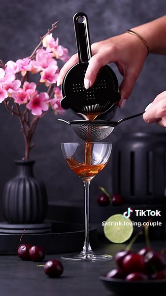 Delicious Cherry Liqueur Cocktail Recipe for Summer