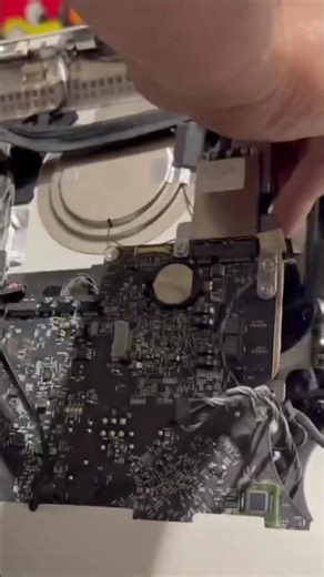 Apple Didn’t Want This Removed 😂