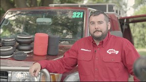Shayne from 4WD World discusses the range of air suspension that they have and use for various vehicles. Polyair Red Series load assist air bag kits are suitable for coil sprung vehicles. They’re great for people who are towing but aren’t experiencing heavy loads. If you’re towing a three and a half tonne caravan, the Polyair Ultimate Series load assist airbag kit is more suited. If you install the airbags now but want to do a suspension lift later on, you can use the Polyair spacer blocks. For 
