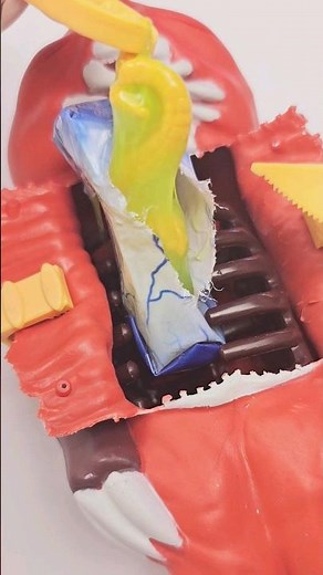 2012 Test Tube Aliens Operation Lab 👽