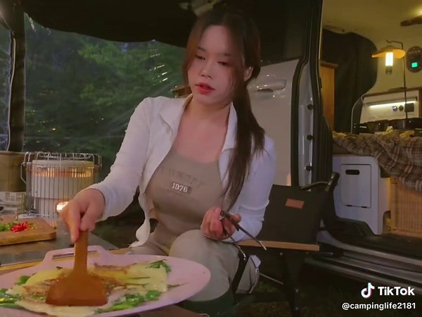 Solo Camping Adventure: Overnight in the Rain