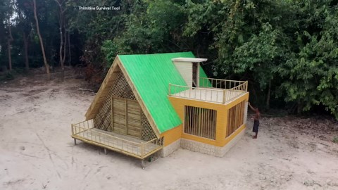 A magical jungle home built by hand with décor that feels like a peaceful retreat