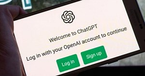 Artificial intelligence program ChatGPT goes viral for generating entire essays in seconds