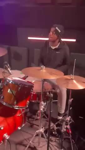 Praising God at ThunderYTH⚡️